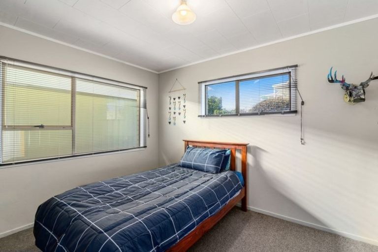 Photo of property in 20 Tawavale Street, Pukehangi, Rotorua, 3015