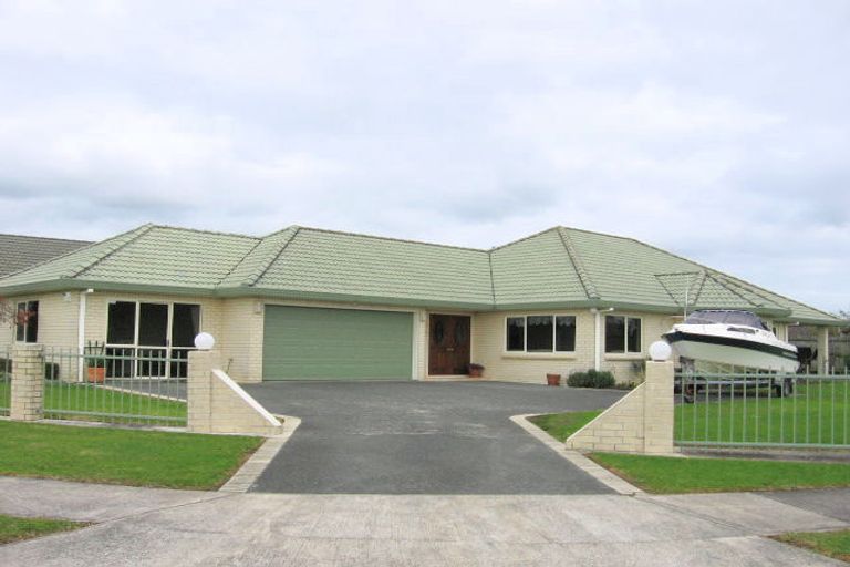 Photo of property in 42 Keppoch Court, Dannemora, Auckland, 2016