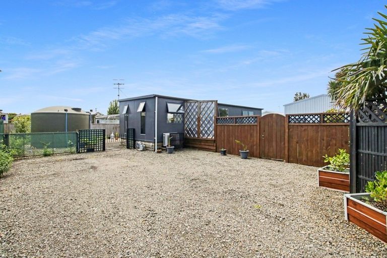 Photo of property in 15a Roore Street, Foxton Beach, Foxton, 4815