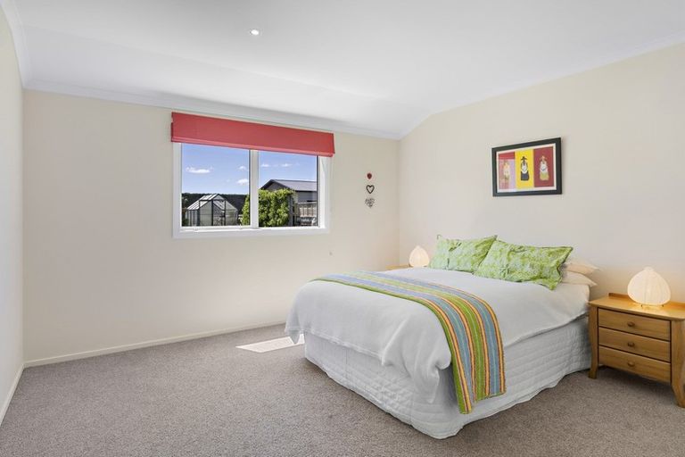 Photo of property in 8 Camellia Lane, Carterton, 5713