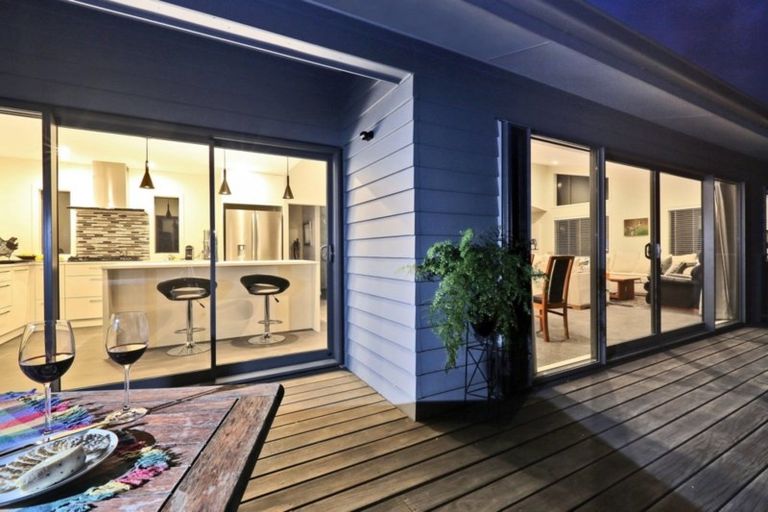 Photo of property in 14a Muritai Crescent, Havelock North, 4130