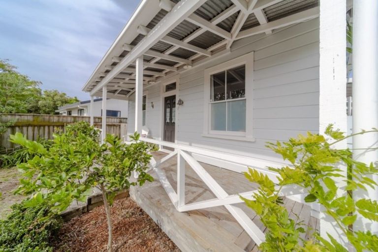 Photo of property in 74 Shrimpton Road, Haumoana, 4102