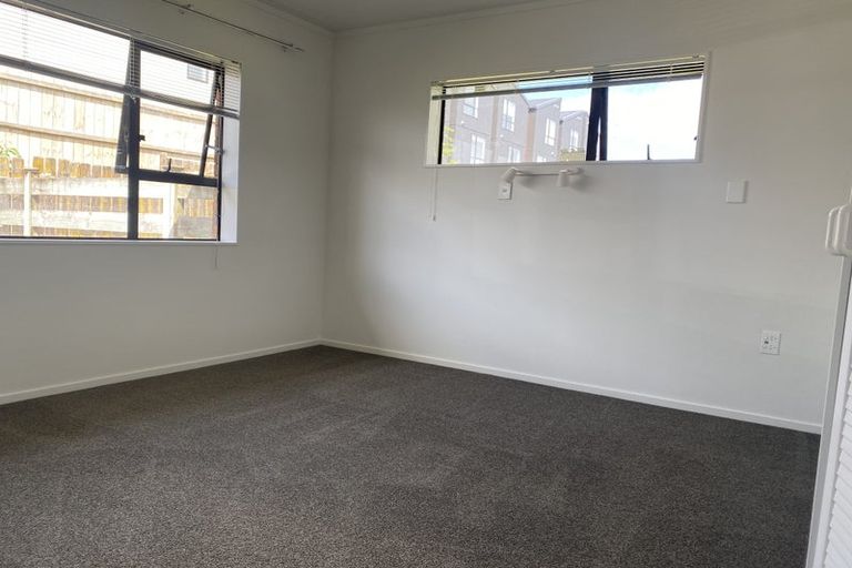 Photo of property in 64 Pomaria Road, Henderson, Auckland, 0610