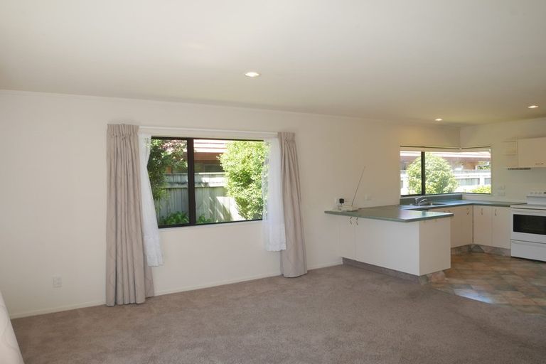 Photo of property in 125 Queens Road, Waikanae Beach, Waikanae, 5036