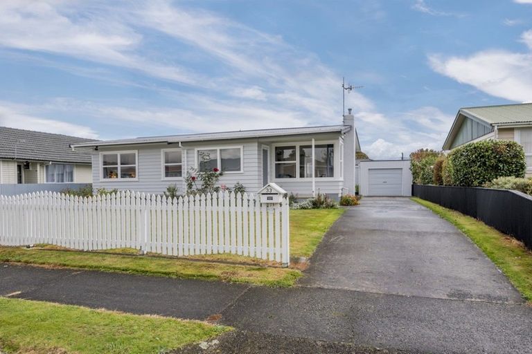 Photo of property in 33 Rugby Street, Levin, 5510