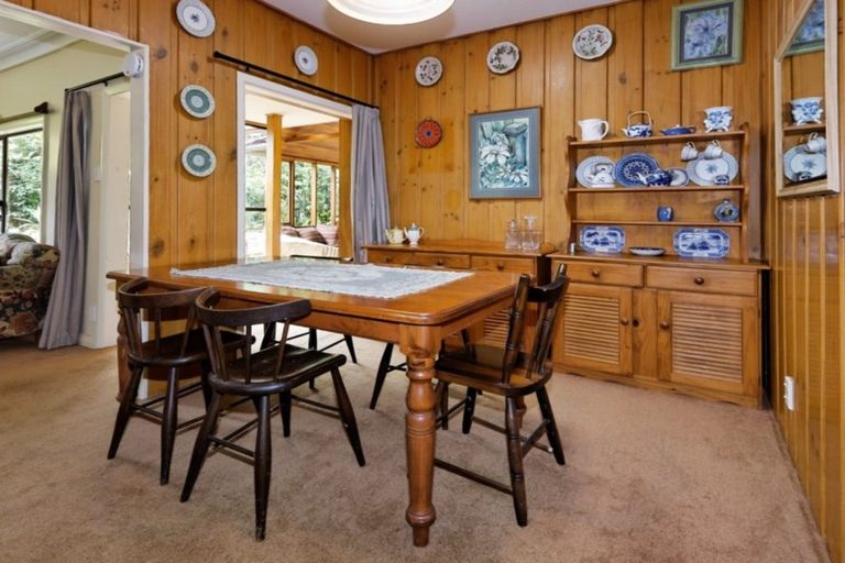 Photo of property in 357 Titirangi Road, Titirangi, Auckland, 0604