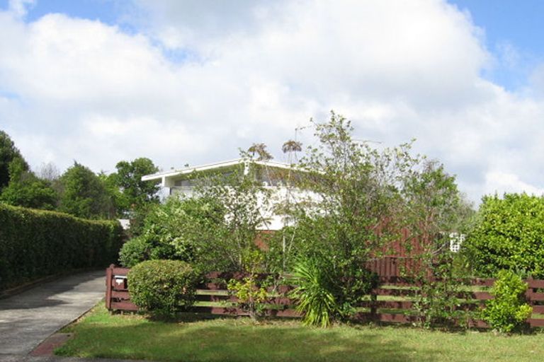 Photo of property in 7 Pipitea Place, Massey, Auckland, 0614