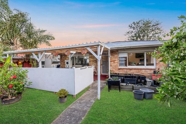 Photo of property in 74 Weymouth Road, Manurewa, Auckland, 2102