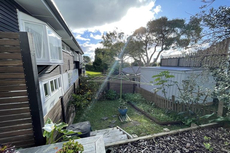 Photo of property in 1/33 Norman Road, Hauraki, Auckland, 0622