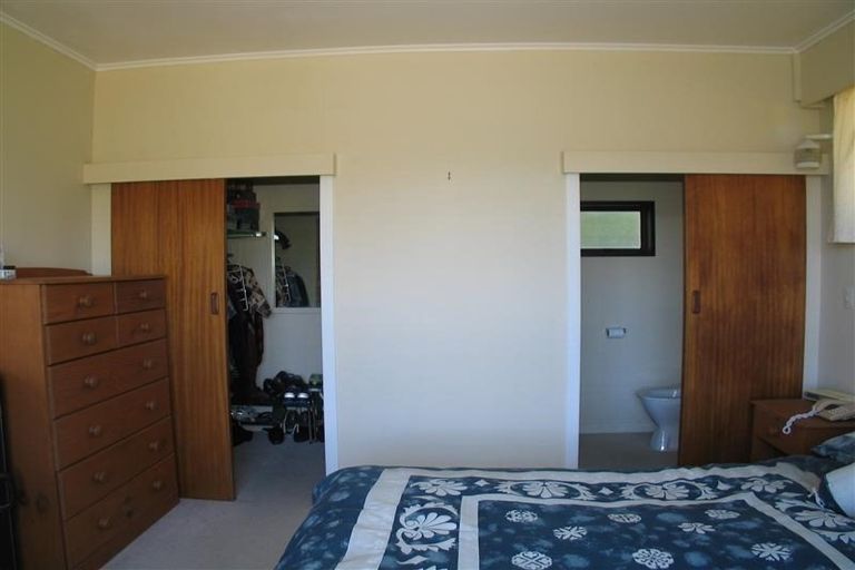 Photo of property in 20 Leicester Street, Picton, 7220