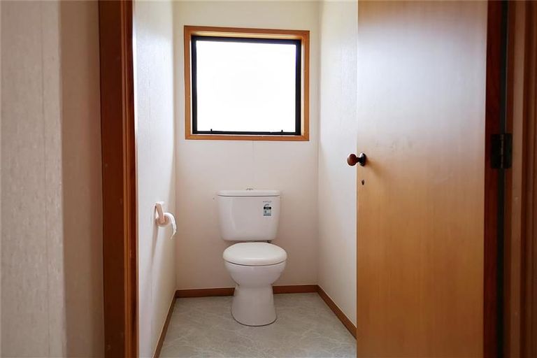 Photo of property in 1/47 Wolsley Avenue, Milford, Auckland, 0620