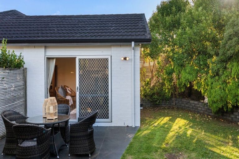 Photo of property in 8 Bob Craig Place, Pukekohe, 2120