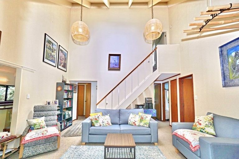 Photo of property in 14 Nettlingham Place, Te Puke, 3119