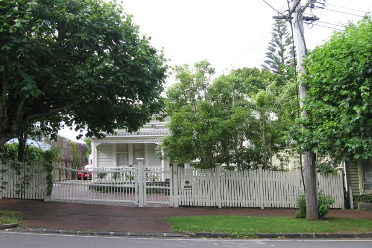 Photo of property in 4 Onslow Avenue, Epsom, Auckland, 1023