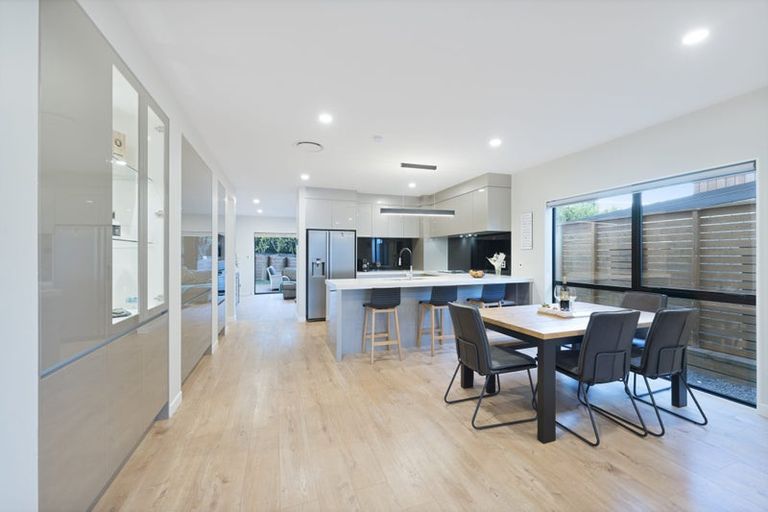 Photo of property in 23b Westgate Drive, Westgate, Auckland, 0614