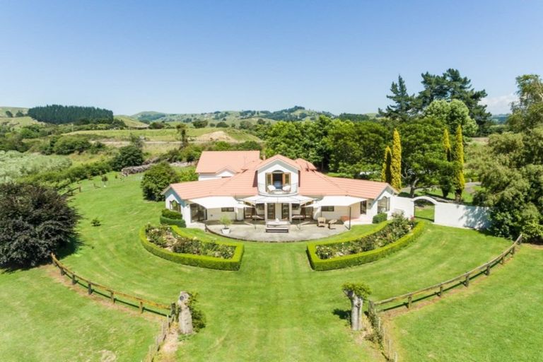 Photo of property in 92 Ellis Wallace Road, Eskdale, Napier, 4182