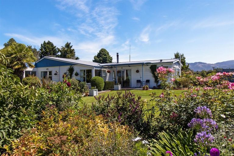 Photo of property in 128 Maytown Road, Waimate, 7978