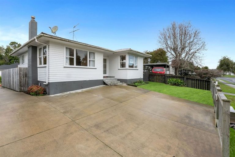 Photo of property in 52 Ennis Avenue, Pakuranga Heights, Auckland, 2010