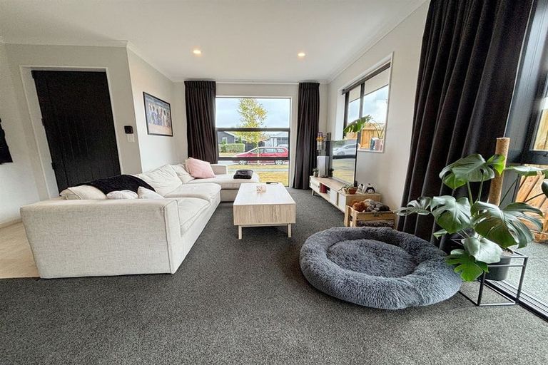 Photo of property in 7 Ellesmere Street, Marshland, Christchurch, 8083