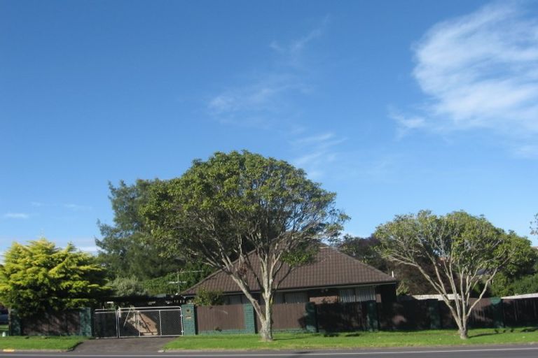 Photo of property in 2/545 Pakuranga Road, Howick, Auckland, 2010