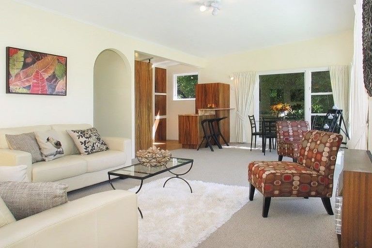 Photo of property in 54 Mana View Road, Paremata, Porirua, 5026