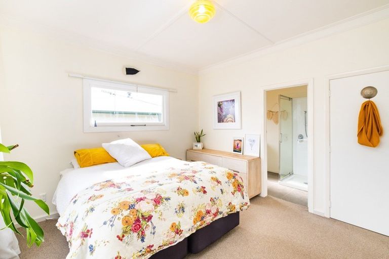 Photo of property in 23b Chambers Street, Havelock North, 4130