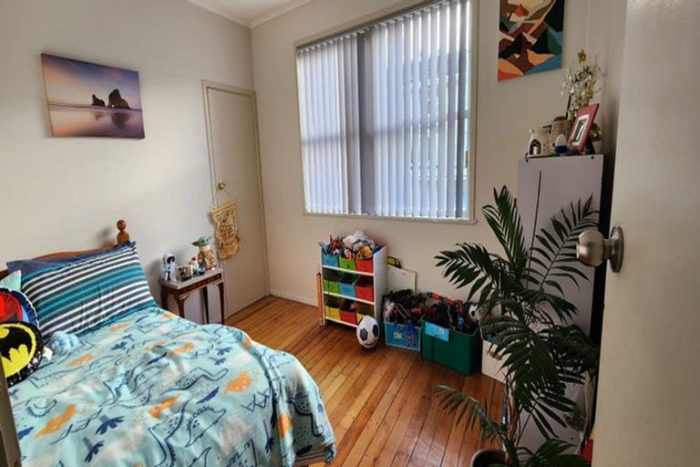 Photo of property in 29 Stott Avenue, Birkdale, Auckland, 0626