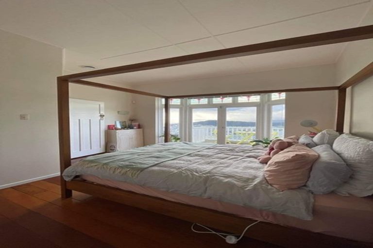 Photo of property in 39 Karepa Street, Brooklyn, Wellington, 6021