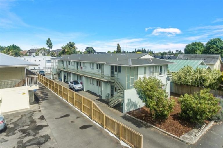 Photo of property in 10/1167 Victoria Street, Whitiora, Hamilton, 3200