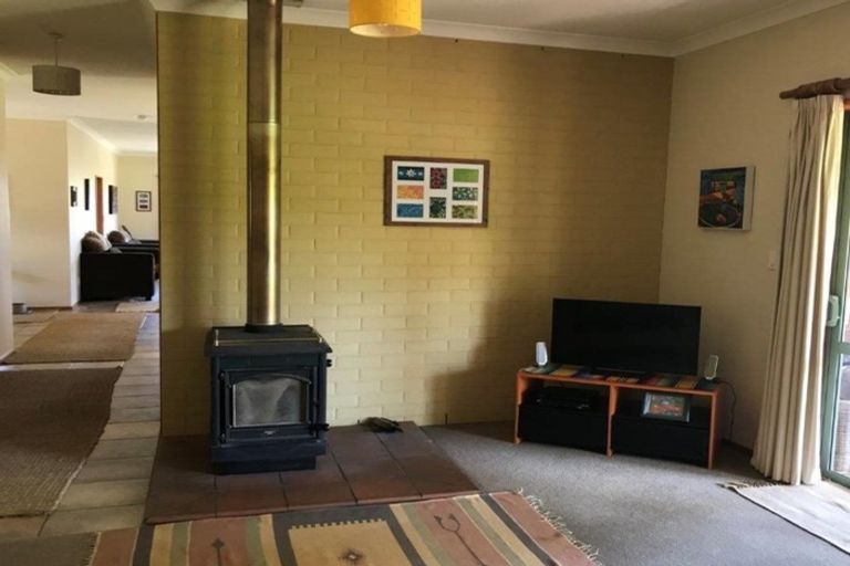 Photo of property in 95 East Takaka Road, East Takaka, Takaka, 7183