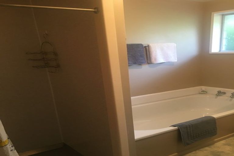 Photo of property in 2/19 Resolution Place, Bryndwr, Christchurch, 8053