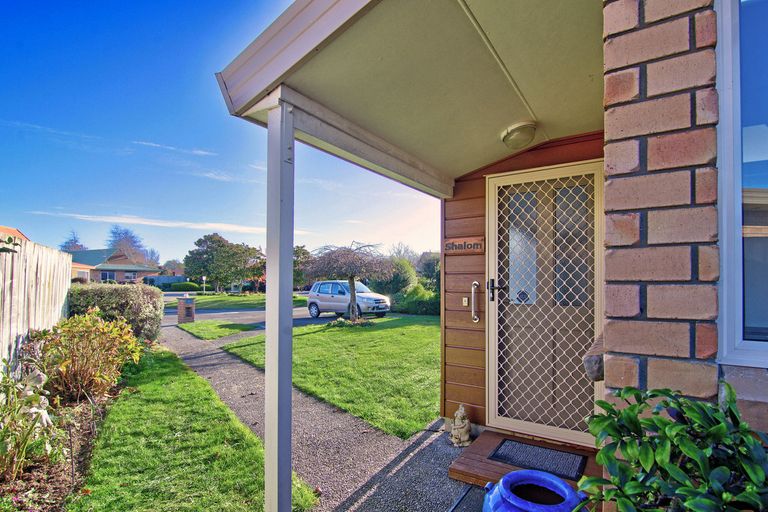 Photo of property in Holdsworth Villas, 34/2 William Donald Drive, Solway, Masterton, 5810