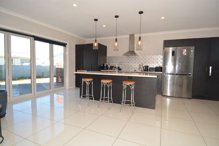 Photo of property in 35 Jenkin Street, Strathern, Invercargill, 9812