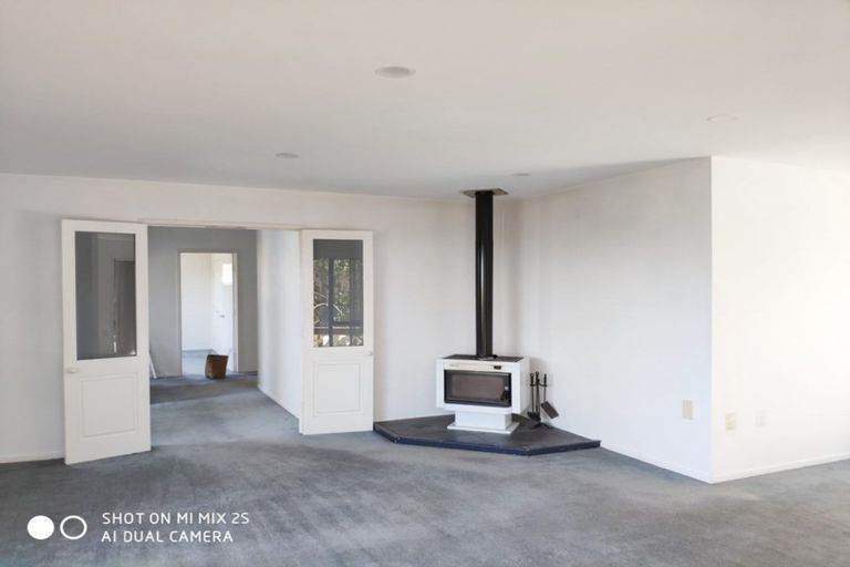 Photo of property in 10 Forsythe Place, Massey, Auckland, 0614