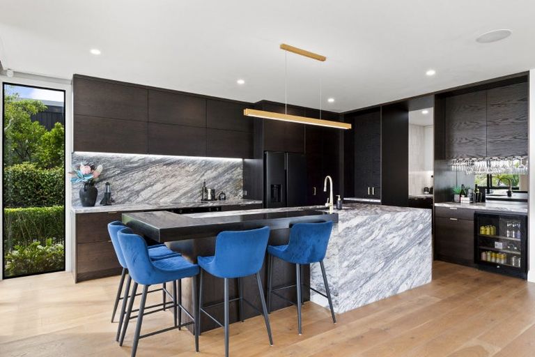 Photo of property in 90 Marine Parade, Mellons Bay, Auckland, 2014