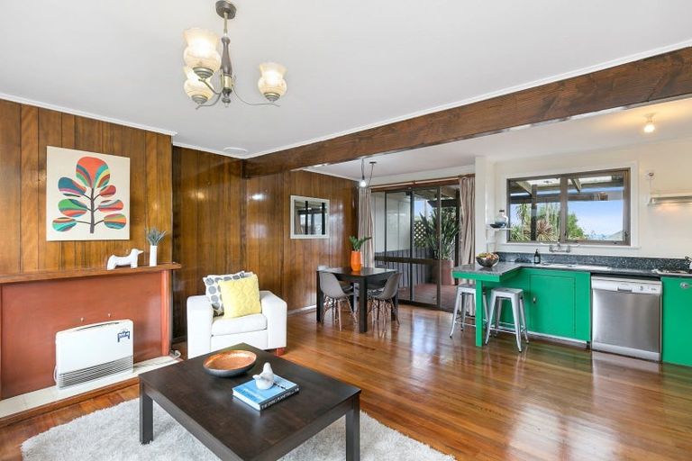 Photo of property in 3a Nuku Street, Strathmore Park, Wellington, 6022