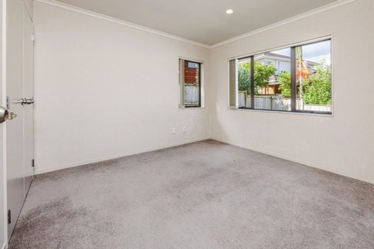 Photo of property in 7 Mazuran Place, Flat Bush, Auckland, 2016