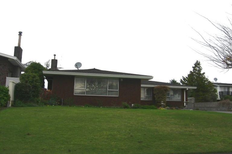 Photo of property in 18 Meadowbrook Drive, Cloverlea, Palmerston North, 4412