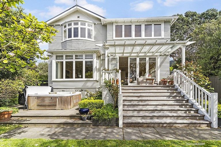 Photo of property in 56a Hobson Street, Thorndon, Wellington, 6011