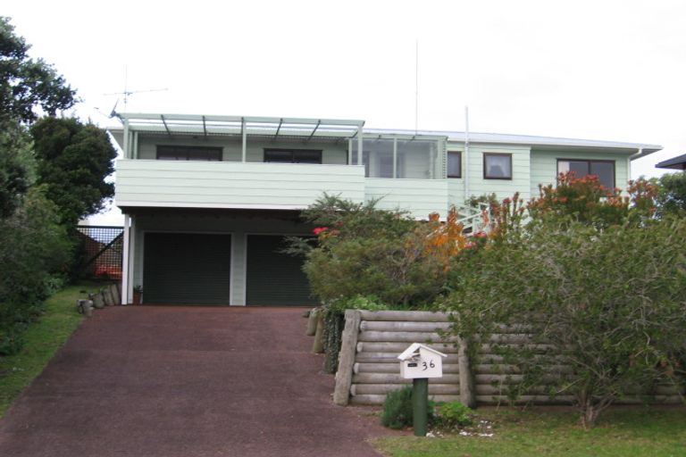 Photo of property in 36 Caroline Heights, Omaha, 0986