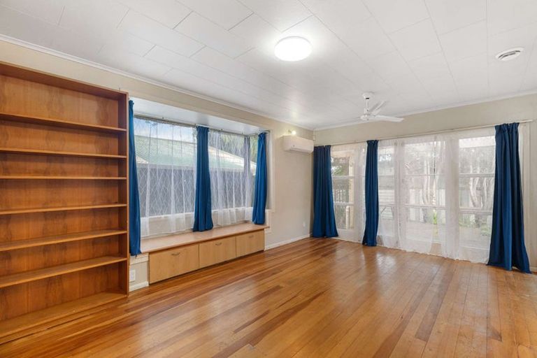 Photo of property in 11a Woodvale Road, Glen Eden, Auckland, 0602