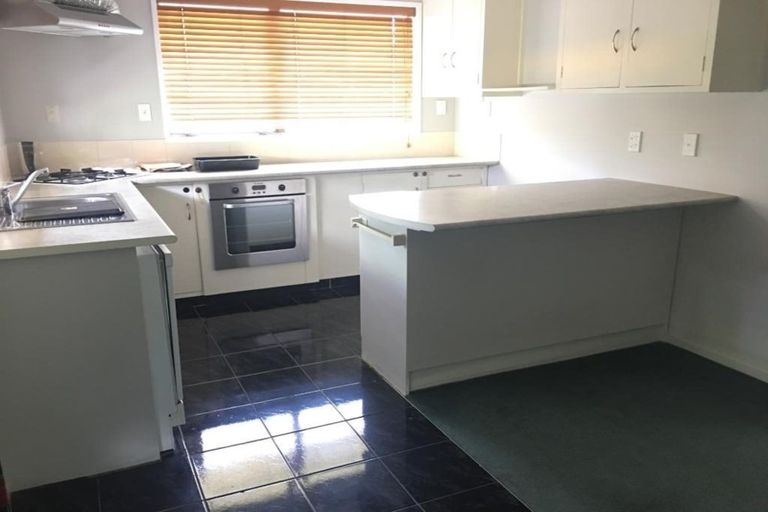 Photo of property in 1/48 Jeffreys Road, Fendalton, Christchurch, 8052