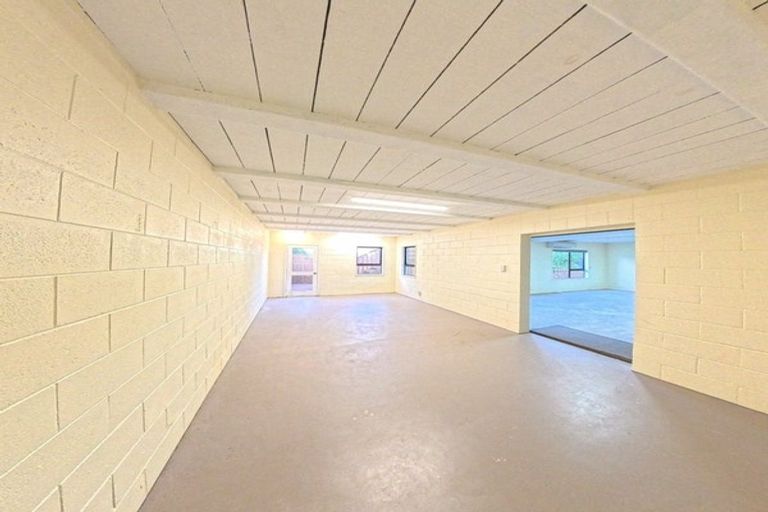 Photo of property in 33b Cockayne Road, Khandallah, Wellington, 6035