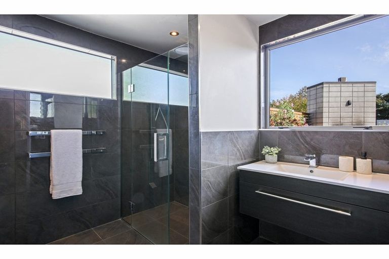 Photo of property in 33 Burnett Street, Oxford, 7430