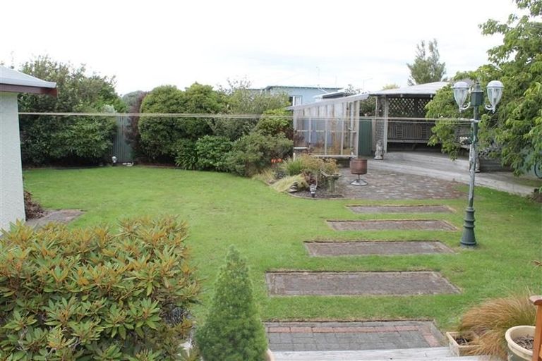 Photo of property in 16 Maitland Street, Strathern, Invercargill, 9812