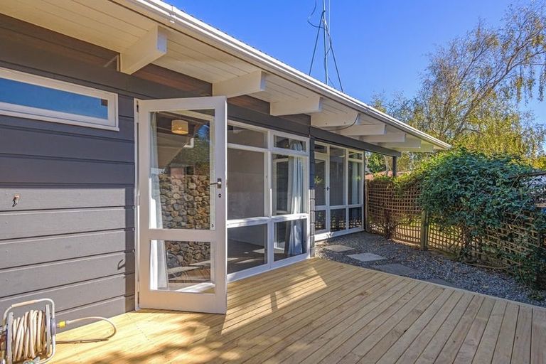 Photo of property in 4 Viscount Place, West End, Palmerston North, 4412