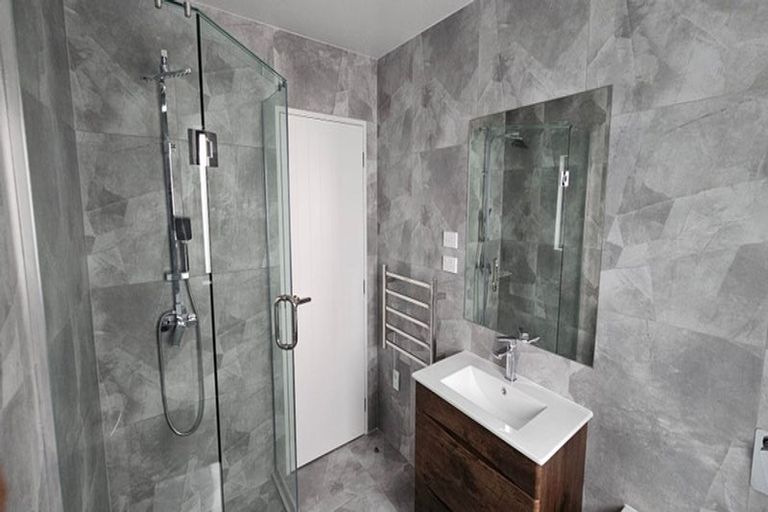 Photo of property in 12a Blease Street, New Lynn, Auckland, 0600