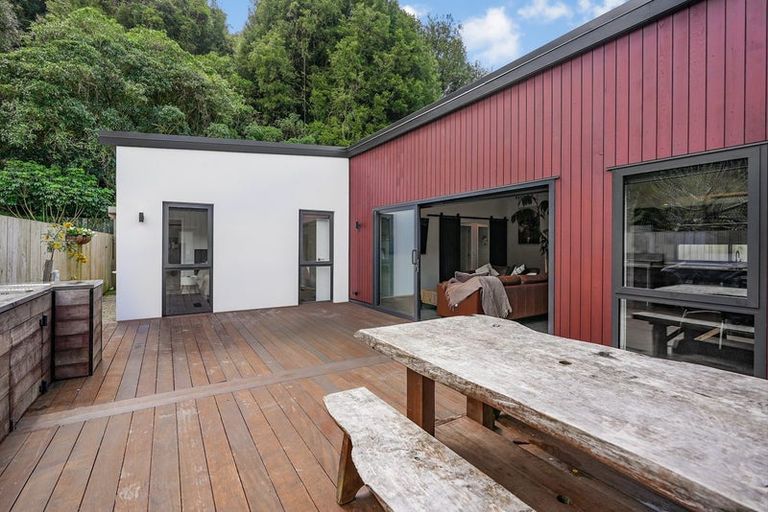 Photo of property in 33a Gillespies Road, Birchville, Upper Hutt, 5018