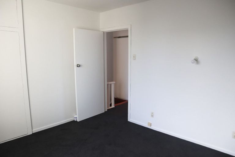 Photo of property in 2/21 Olliviers Road, Phillipstown, Christchurch, 8011