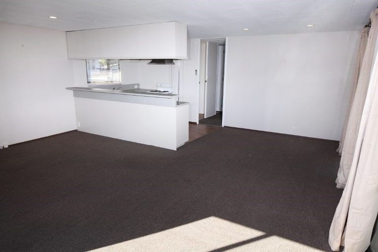 Photo of property in 15 Wanstead Place, Woolston, Christchurch, 8062